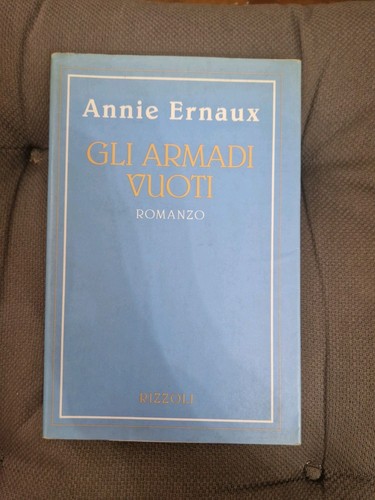 Gli armadi vuoti - vuoti, annie